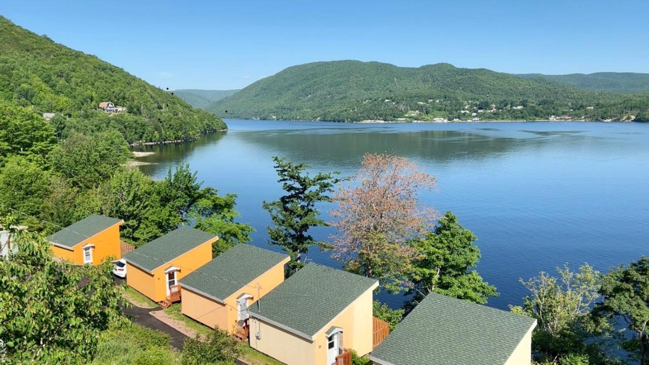Knotty Pine Cottages, Suites & Motel Rooms Ingonish Kültér fotó
