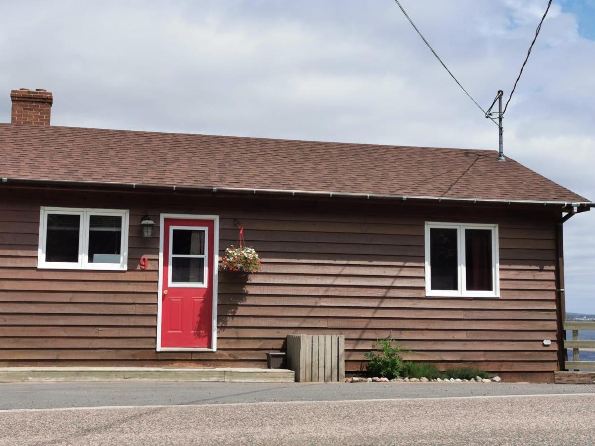 Knotty Pine Cottages, Suites & Motel Rooms Ingonish Kültér fotó